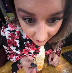 Meet your Posher, Alisa